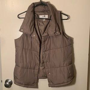 XX1 Tan Vest
